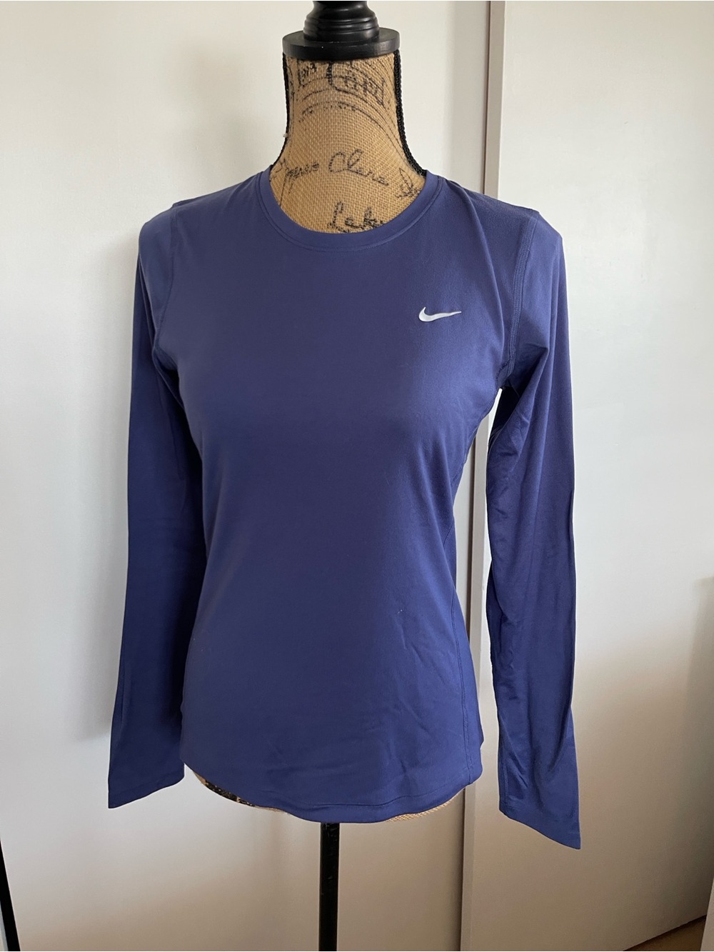 Nike Long-Sleeve Performance Crew Top
